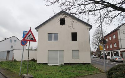 Dreifamilienhaus als Eigentumswohnungen genehmigt in Alsdorf wurde im Juni beurkundet…